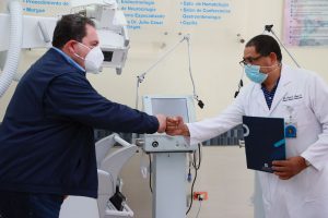 El SNS entrega tres modernos equipos al Hospital Gautier