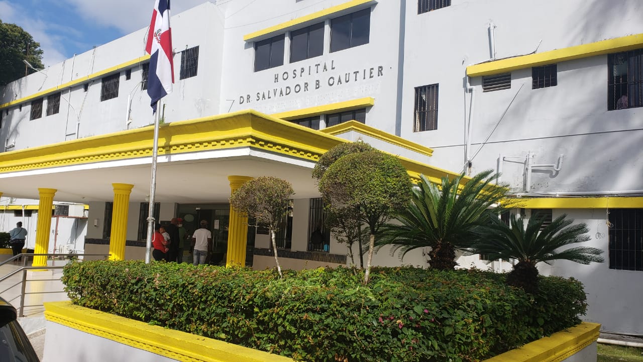 You are currently viewing Hospital Gautier realiza la primera cirugía Tevar en un centro público del país