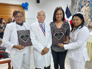 Hospital Gautier entrega premios y reconocimientos a enfermeras en su Día
