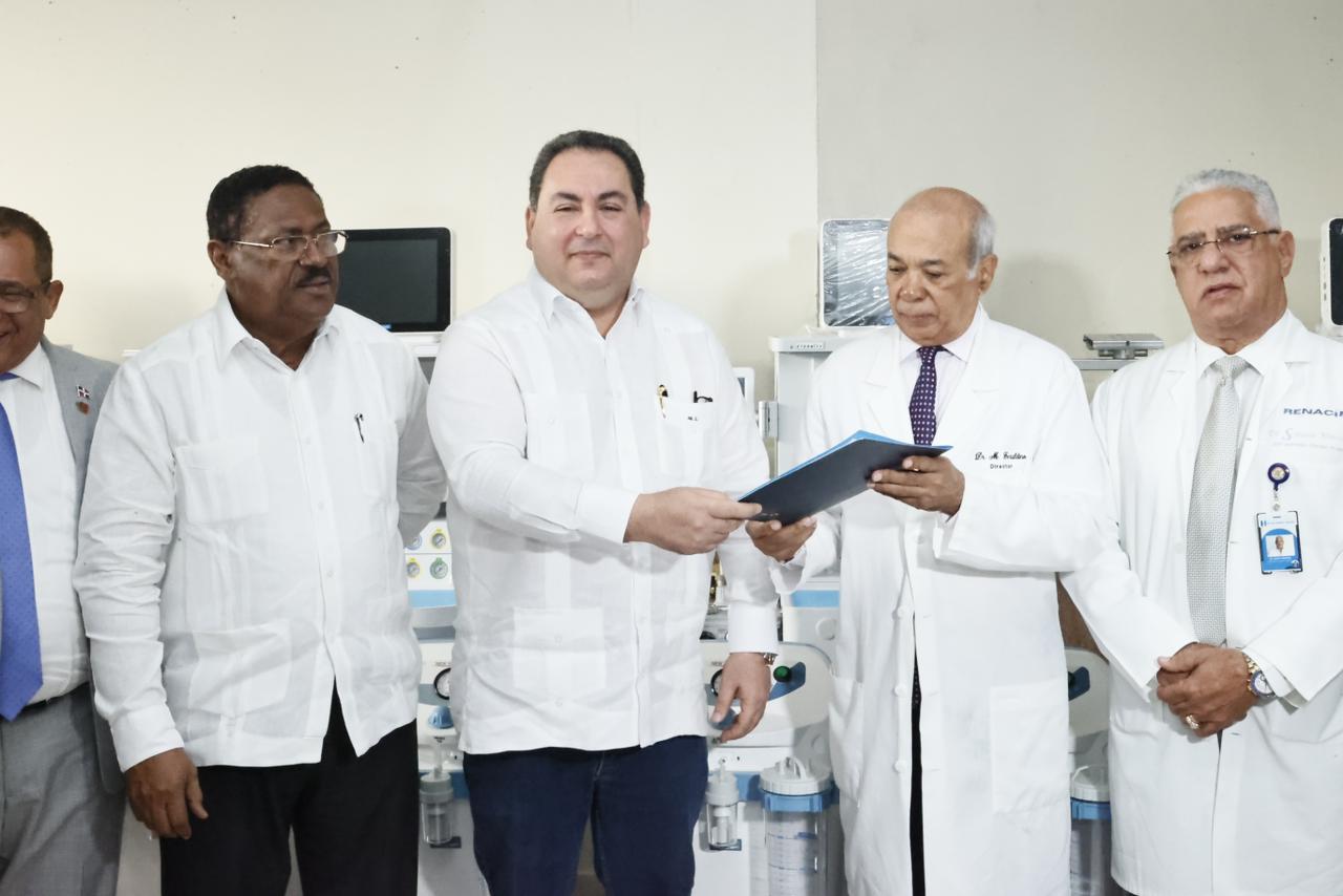 Read more about the article SNS invierte RD$252 millones en equipos, remozamiento de áreas y readecuación eléctrica Hospital Salvador B. Gautier