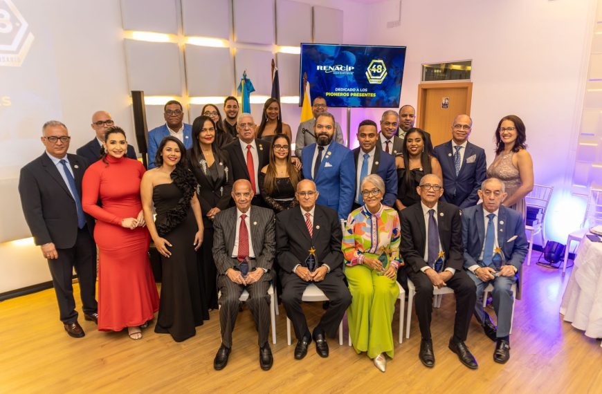 Cirug&iacute;a Pl&aacute;stica del hospital Gautier realiza conferencia por su 48 aniversario