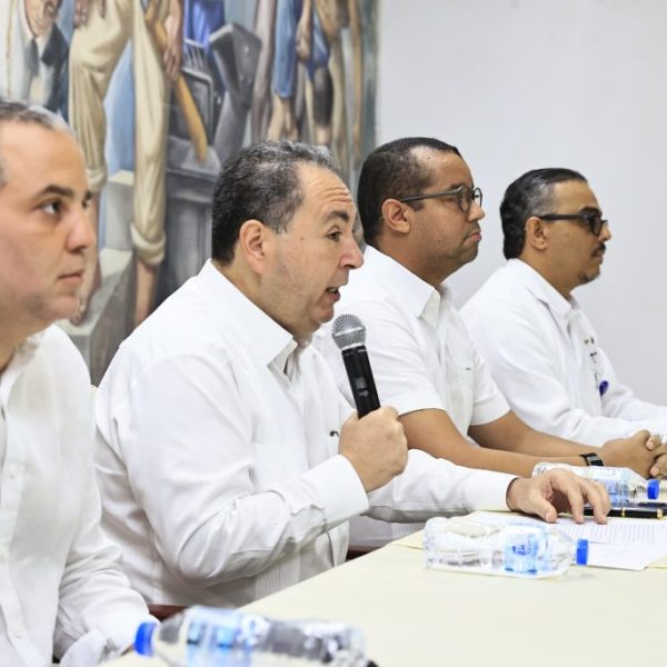 SNS trabaja proyecto de intervenci&oacute;n del Hospital Salvador B. Gautier